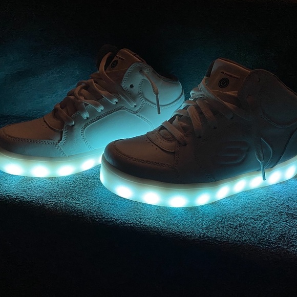 NEW Sketchers Kid's Energy Lights Sneakers - Picture 9 of 10